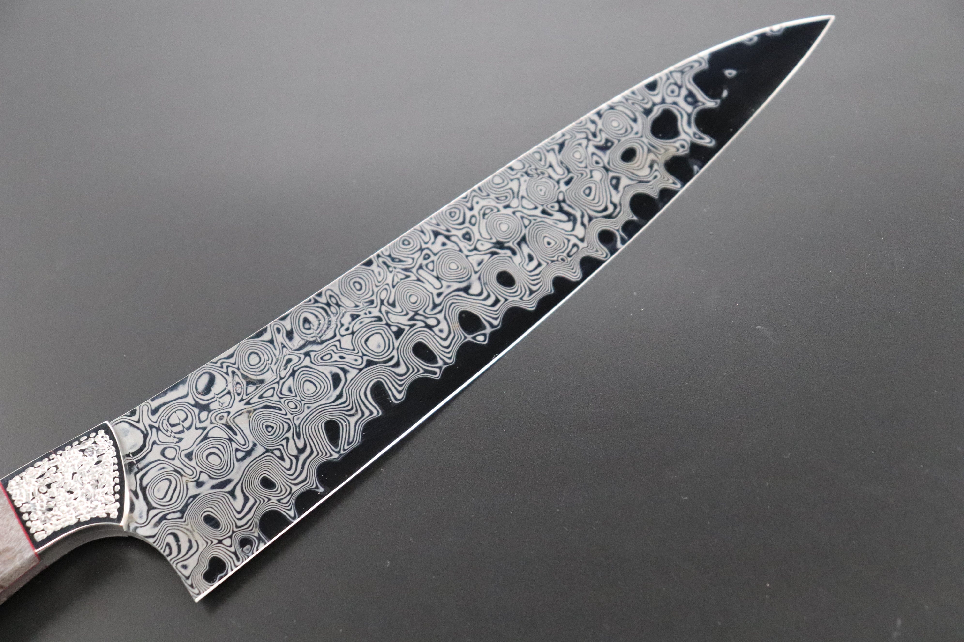 8.5 Hybrid Chef Knife with full tang, carbon Damascus Random