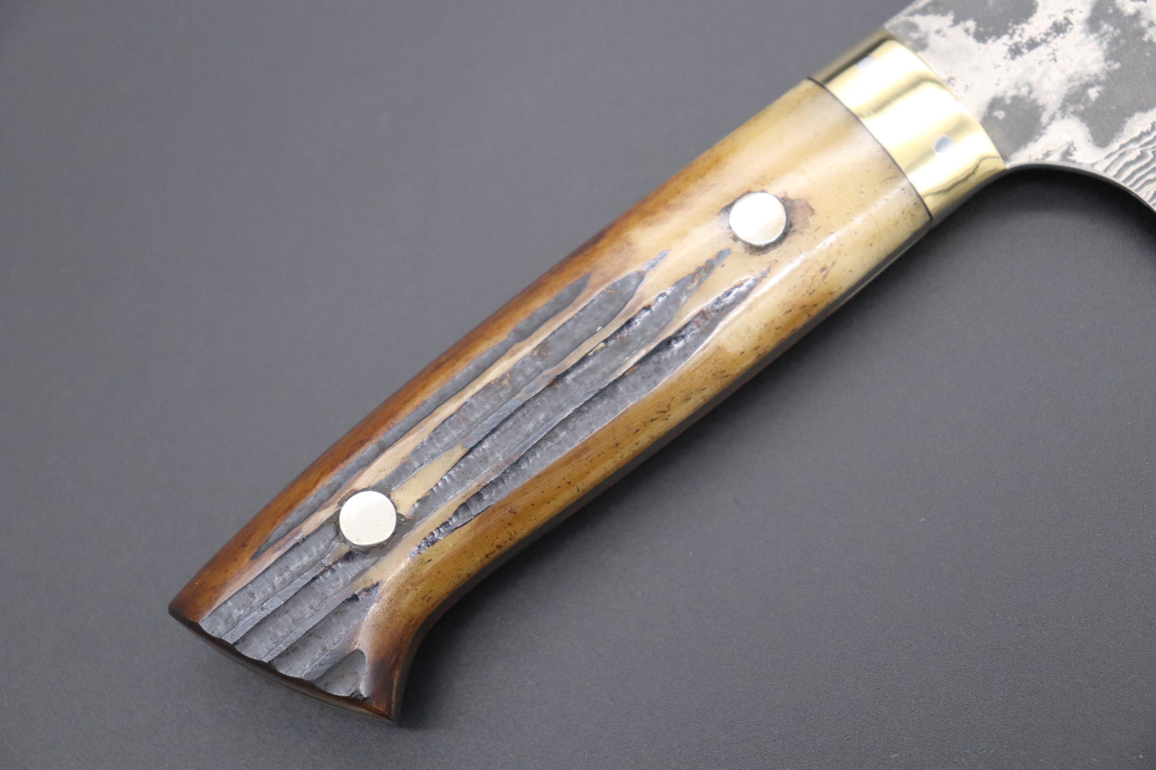 https://japanesechefsknife.com/cdn/shop/files/takeshi-saji-bunka-takeshi-saji-vg-10-custom-damascus-wild-series-bunka-175mm-6-8-inch-stag-bone-handle-42469315641627.jpg?v=1692930643