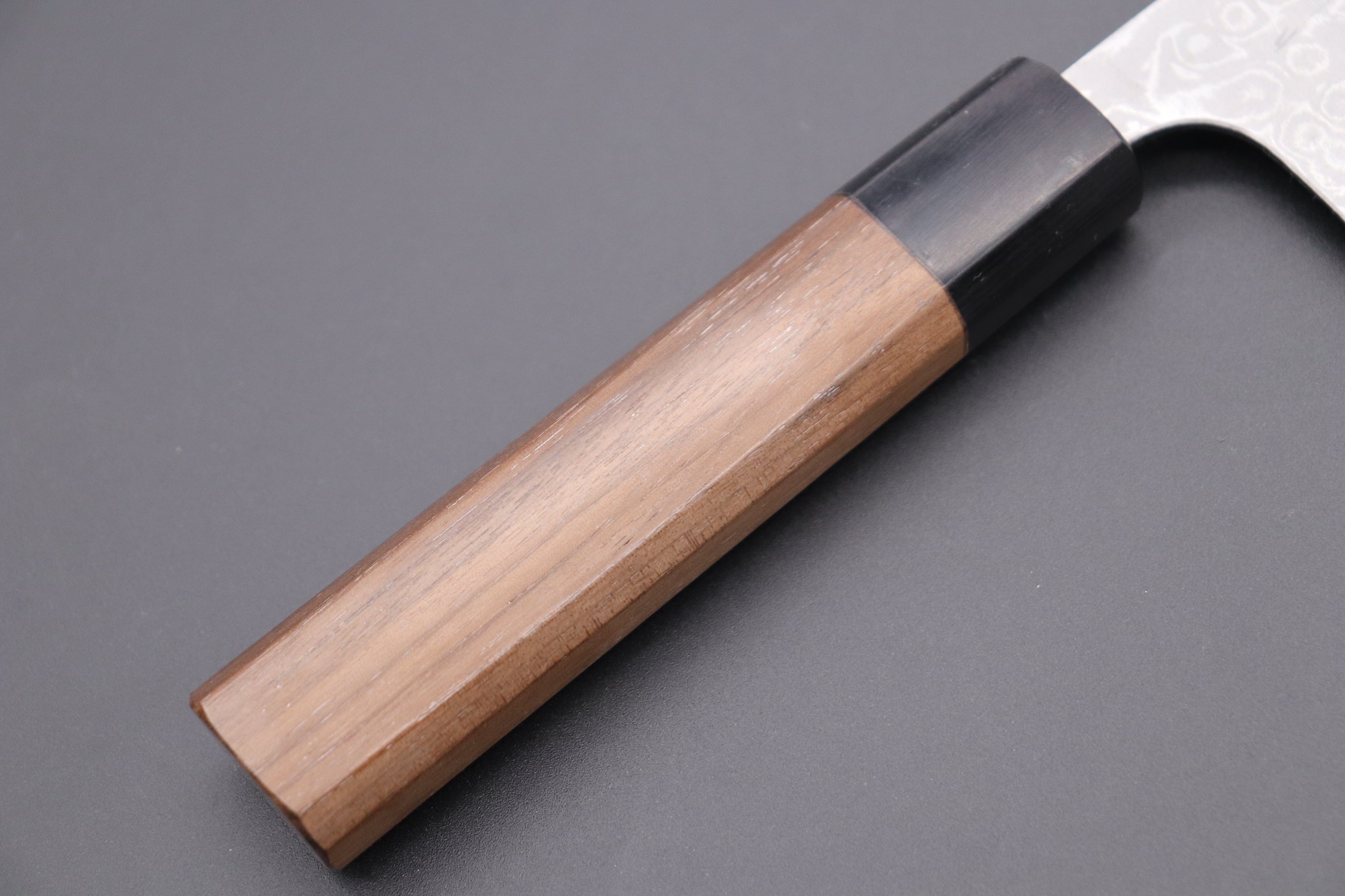 Kattaroq erkak bilan jinsiy aloqa qilish juda yaxshi Ikki qiz bir qora yigit video uchun bir minal berish