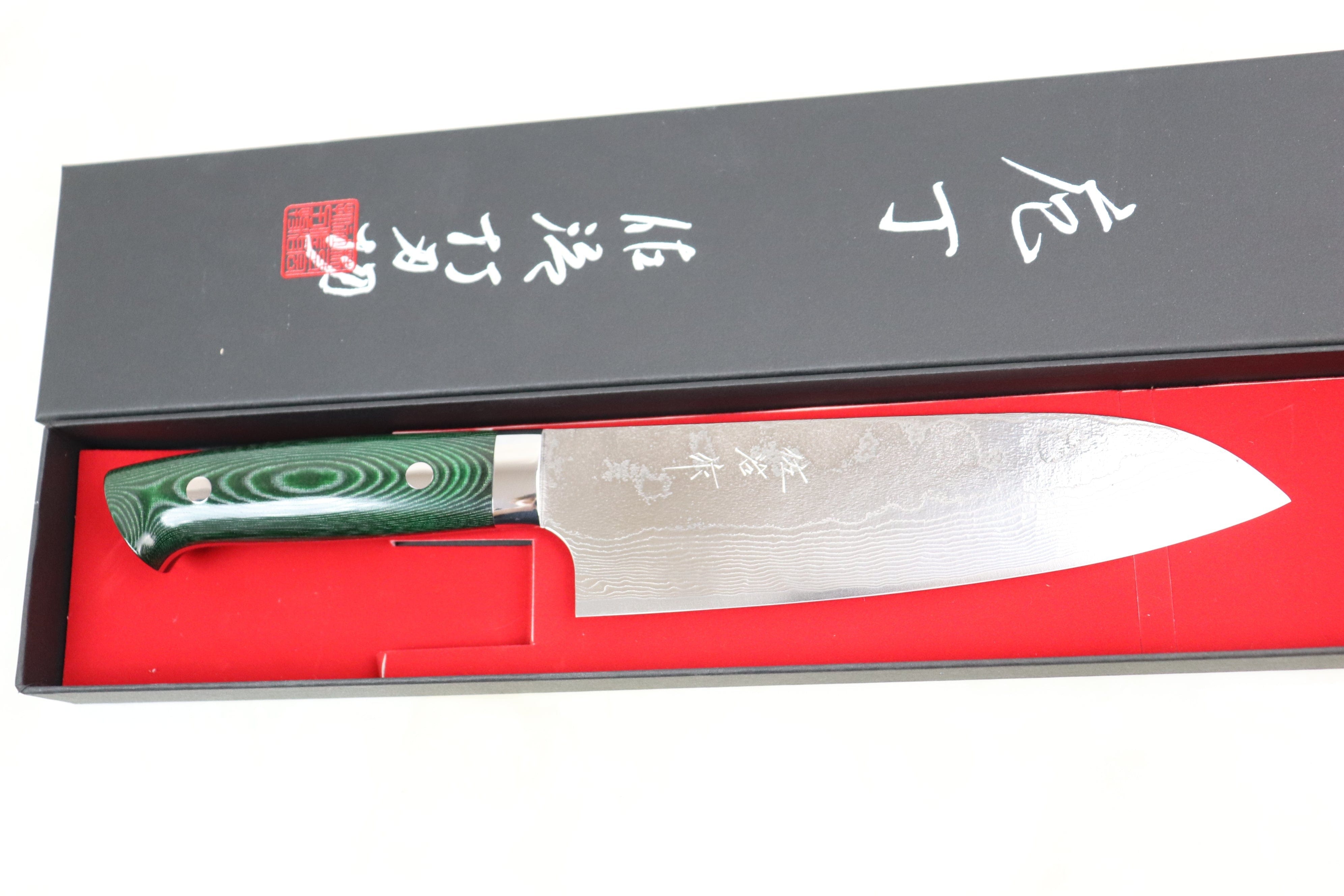 https://japanesechefsknife.com/cdn/shop/products/takeshi-saji-santoku-takeshi-saji-vg-10-custom-damascus-wild-series-santoku-180mm-7-inch-green-linen-micarta-handle-30005907849313.jpg?v=1660024475